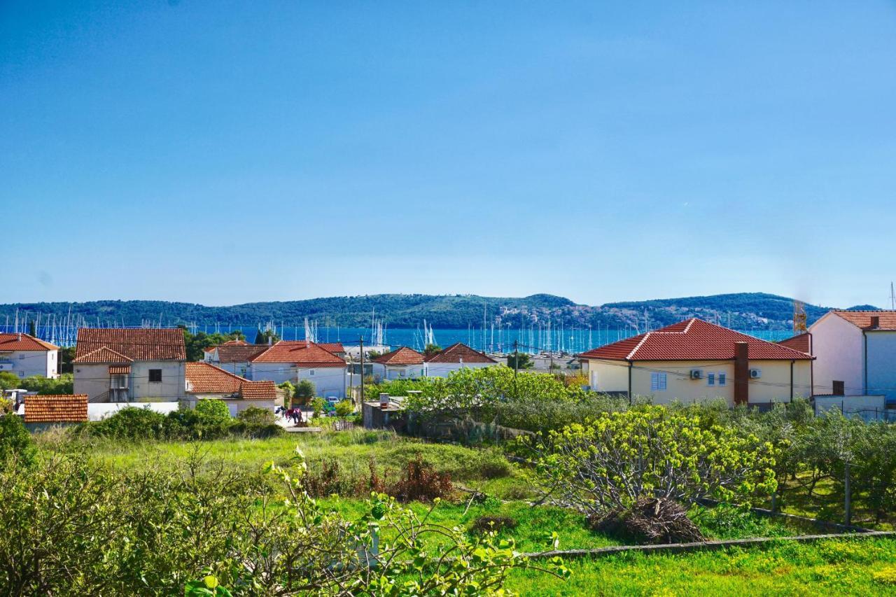 House Mariposa Hotell Trogir Exteriör bild